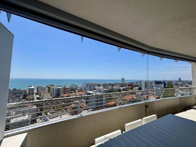 Appartamento di lusso di 101 m² in vendita Via Tritone, 1, Jesolo, Veneto