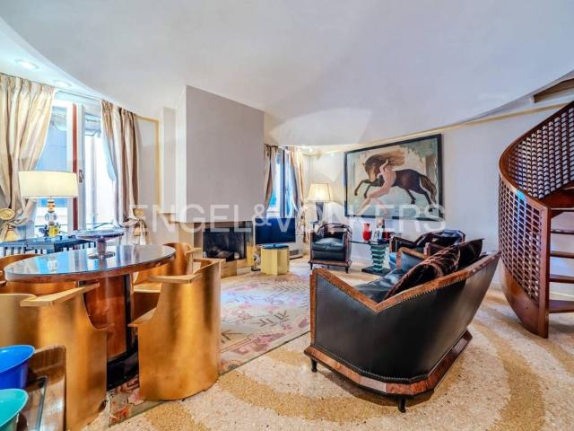 Appartamento di lusso di 115 m² in vendita Campo San Maurizio, Venezia, Veneto