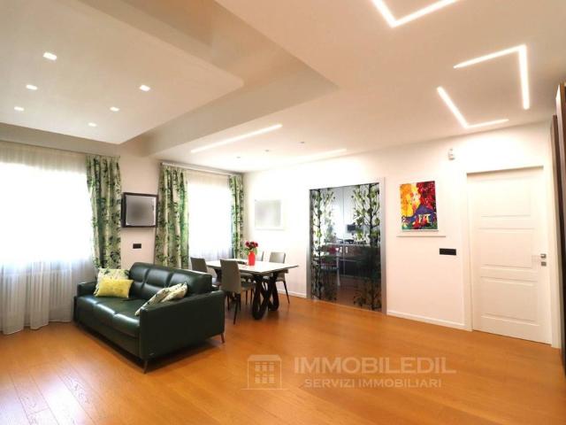 Appartamento di lusso di 116 m² in vendita Roma, Lazio