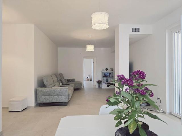 Appartamento di lusso di 117 m² in vendita Via Amleto Pesce, Monopoli, Bari, Puglia