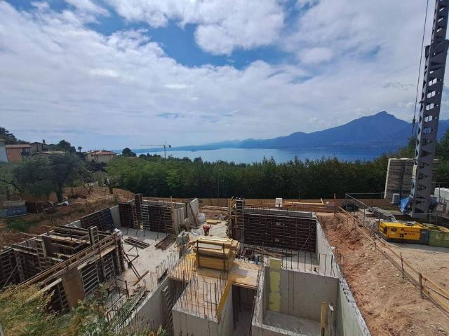 Appartamento di lusso di 135 m² in vendita Via San Zeno, Torri del Benaco, Verona, Veneto