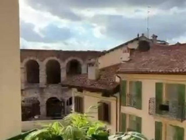 Appartamento di lusso di 164 m² in affitto Via Leoncino, Verona, Veneto