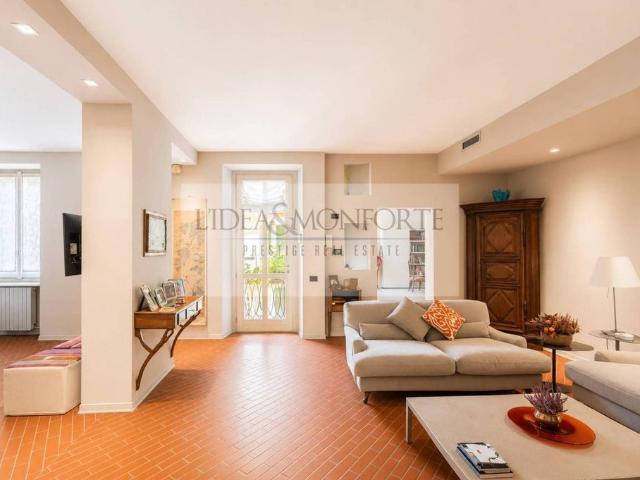 Appartamento di lusso di 160 m² in vendita Largo Augusto, Milano, Lombardia