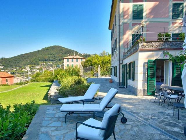Appartamento di lusso di 205 m² in vendita Via Saccomanno, 26, Camogli, Liguria
