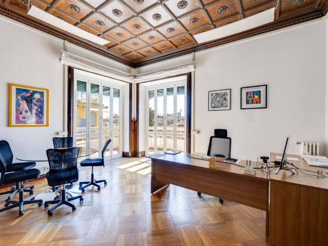 Appartamento di lusso di 200 m² in vendita Via Vicenza, 5, Roma, Lazio