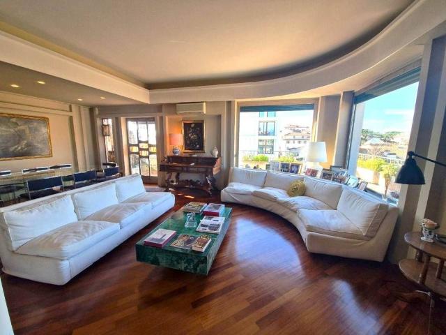 Appartamento di lusso di 203 m² in vendita via magenta, 1, Firenze, Toscana
