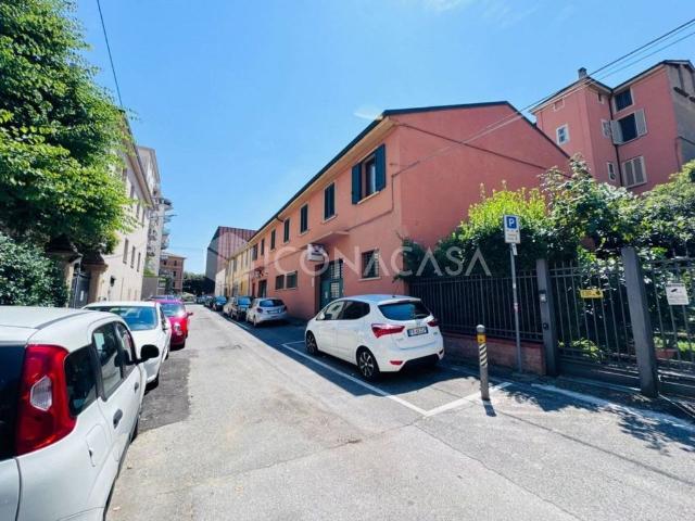 Appartamento di lusso di 225 m² in vendita Bologna, Emilia Romagna