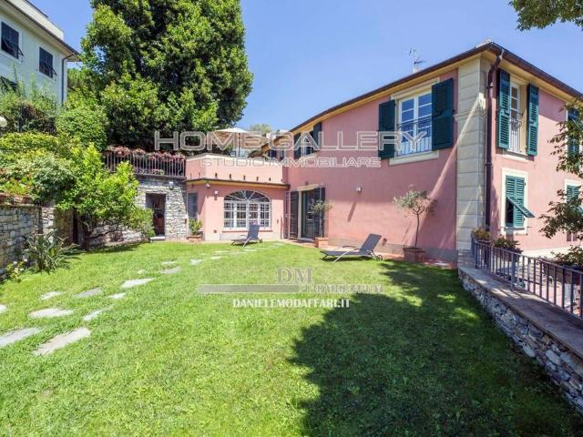 Appartamento di lusso di 220 m² in vendita Mura delle Chiappe, Genova, Liguria