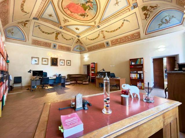 Appartamento di lusso di 230 m² in vendita Via Giuseppe Garibaldi, 12, L'Aquila, Abruzzo