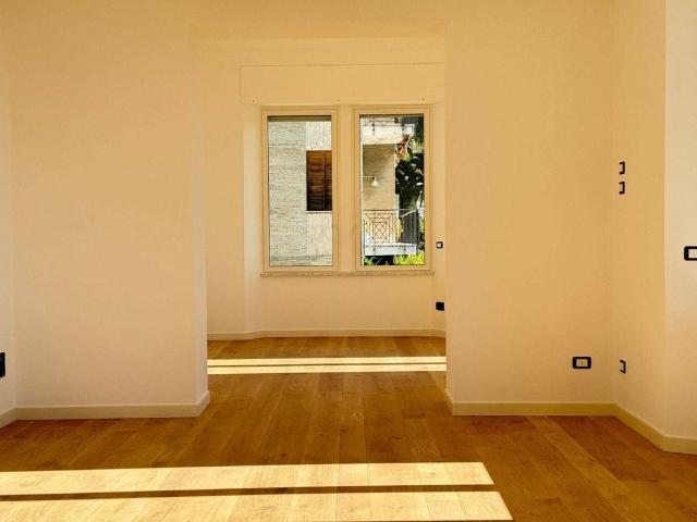 Appartamento di lusso di 230 m² in vendita Via Ippolito Riccardo Gallo, 1, Alassio, Liguria