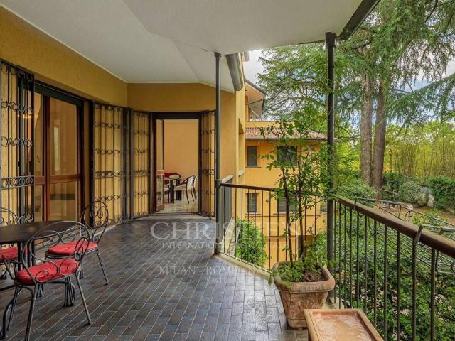 Appartamento di lusso di 250 m² in vendita Via Giuseppe Rovani, 1, Monza, Monza e Brianza, Lombardia