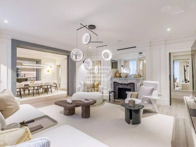 Appartamento di lusso di 250 m² in vendita Borgo Ognissanti, 12, Firenze, Toscana