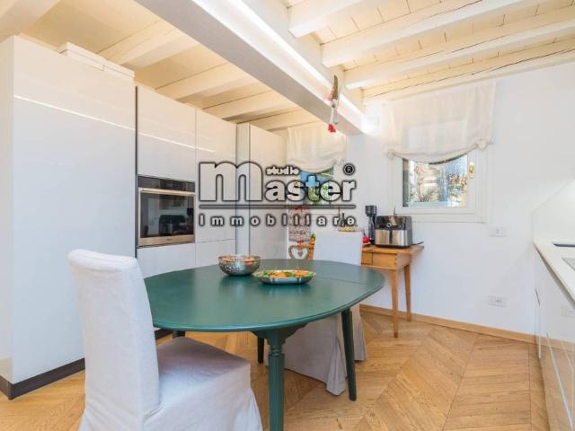 Appartamento di lusso di 250 m² in vendita Piazza San Pio X, 1, Treviso, Veneto