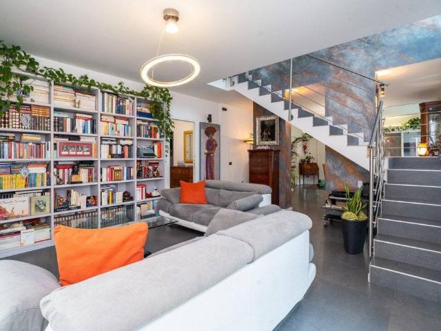 Appartamento di lusso di 260 m² in vendita strada di sassi 20, Torino, Provincia di Torino, Piemonte