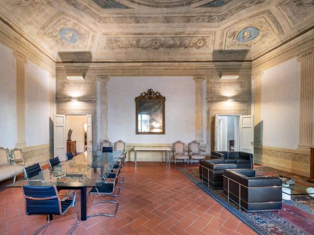Appartamento di lusso di 270 m² in vendita Piazza Sant'Ambrogio, Firenze, Toscana