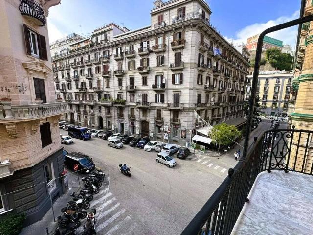 Appartamento di lusso di 290 m² in vendita via GENERALE ORSINI, Napoli, Campania
