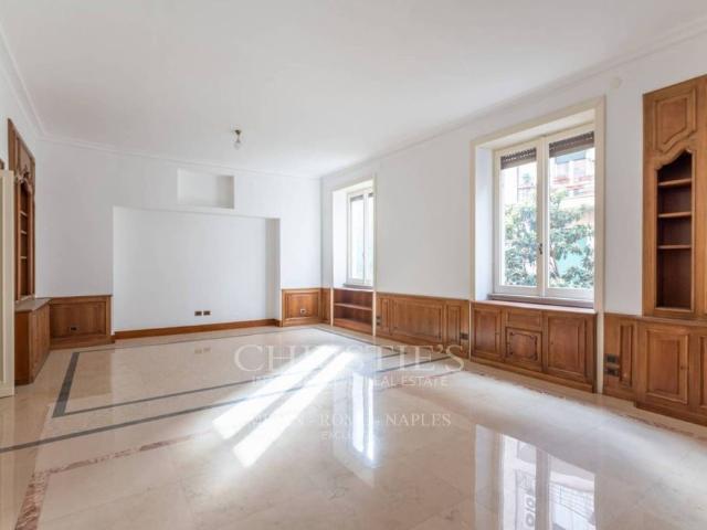 Appartamento di lusso di 323 m² in vendita Via Lovanio, Roma, Lazio