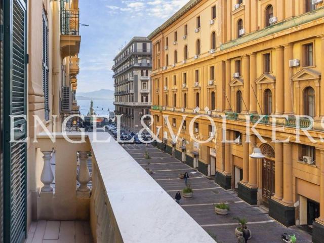 Appartamento di lusso di 425 m² in vendita Napoli, Italia