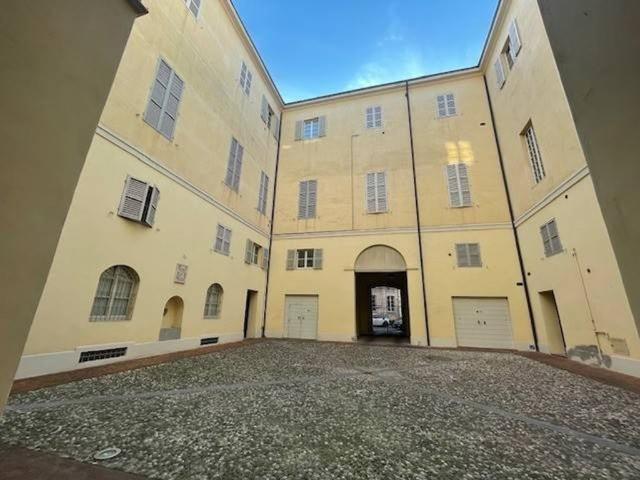 Appartamento di lusso di 482 m² in vendita Via Giuseppe Parini, Parma, Emilia Romagna