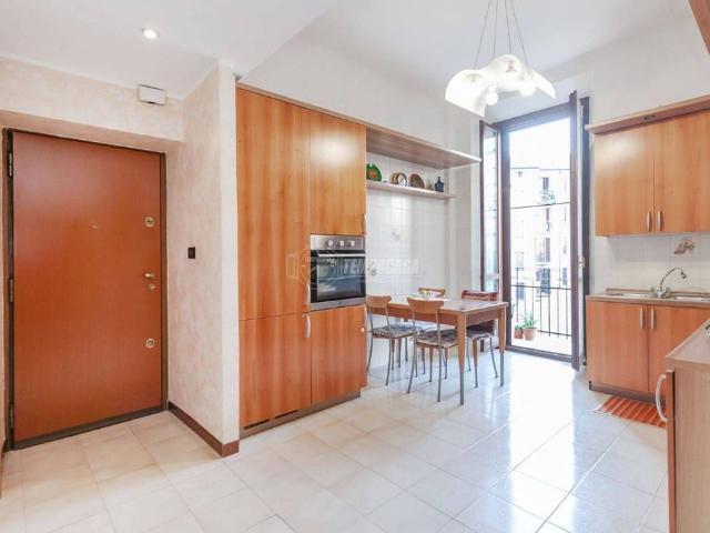 Appartamento di lusso di 75 m² in vendita Via Tiziano 15, Milano, Lombardia