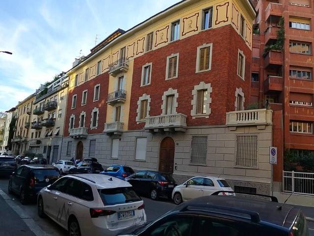 Appartamento di lusso di 76 m² in vendita Via Carlo Botta, 41, Milano, Lombardia
