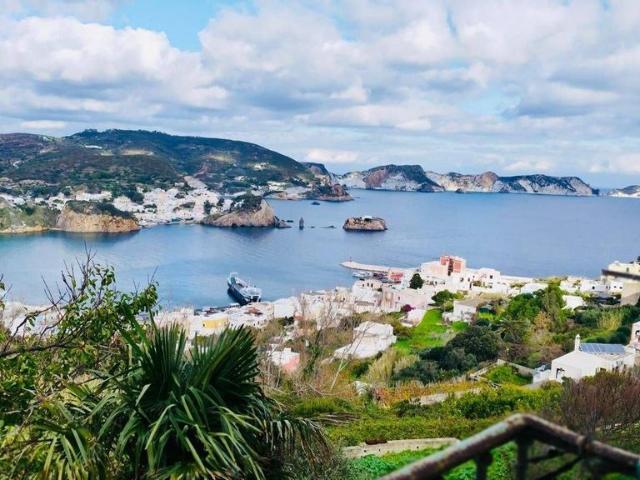 Appartamento di prestigio in vendita Via Salita Scarpellini, Ponza, Lazio