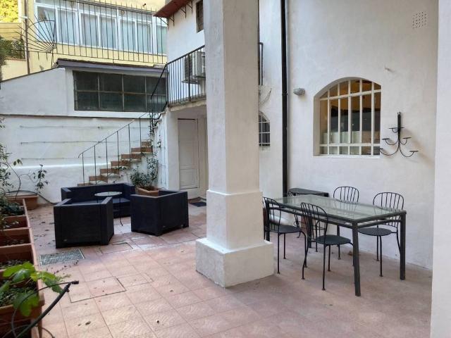 Appartamento di lusso di 95 m² in affitto Firenze, Toscana