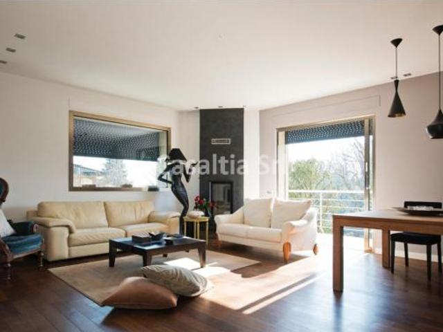 Appartamento di lusso in affitto a Meda – Quadrilocale in villa