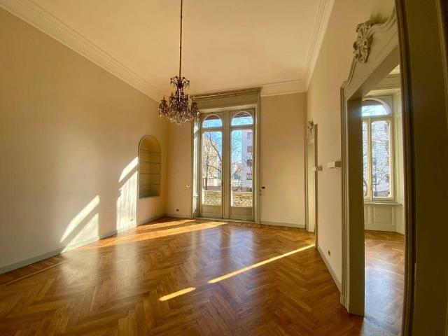 Appartamento di lusso in affitto Corso Galileo Ferraris, 20, Torino, Provincia di Torino, Piemonte