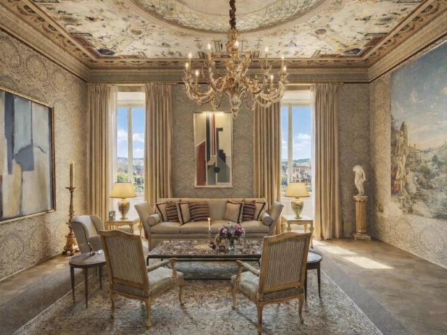 Appartamento di prestigio di 257 m² in affitto Firenze, Italia