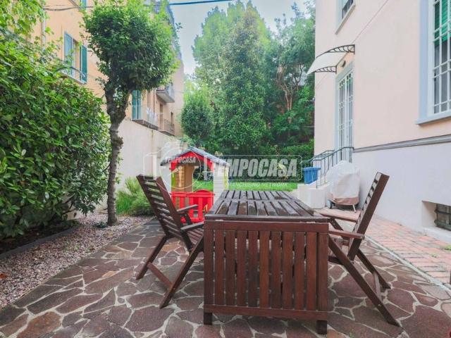 Appartamento di prestigio di 139 m² in vendita Via Adolfo Albertazzi, Bologna, Emilia Romagna