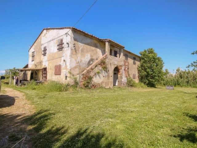 Appartamento di prestigio di 448 m² in vendita Via delle Sorgenti, 397, Livorno, Toscana