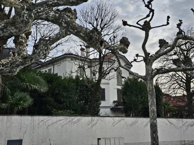 Appartamento di lusso in vendita Via Tommaso Grossi, 11, Bellano, Lecco, Lombardia