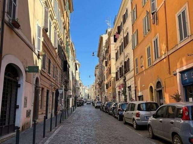 Appartamento di lusso in vendita Via Urbana, Roma, Lazio