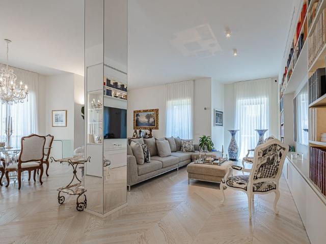Appartamento di lusso in vendita viale majno, Milano, Lombardia