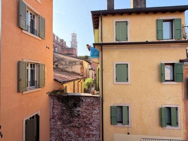 Appartamento di lusso in vendita Vicolo Cavalletto, 6, Verona, Veneto