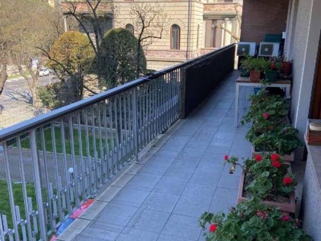 Appartamento di lusso in vendita Modena, Emilia Romagna