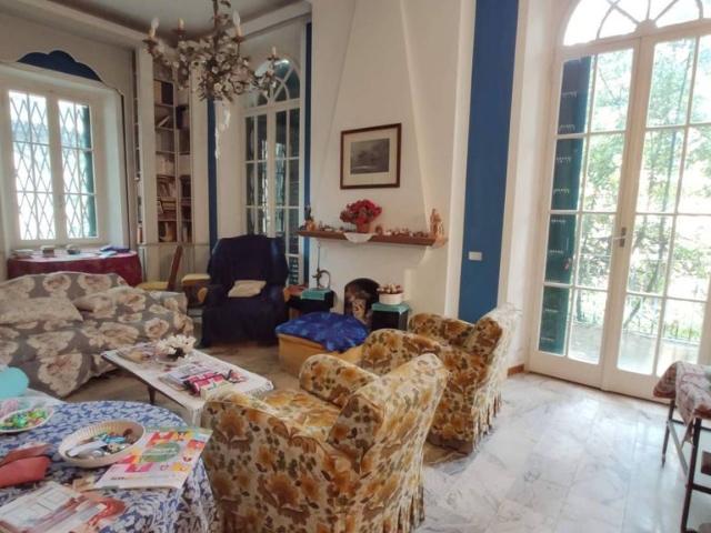 Appartamento di prestigio in vendita Pesaro, Italia