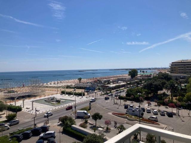 Appartamento di lusso in vendita Piazza 1 Maggio, Pescara, Abruzzo