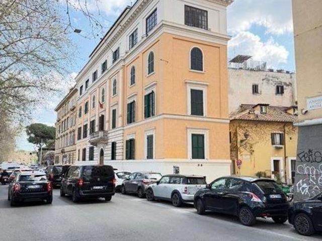 Appartamento di lusso in vendita Roma, Italia