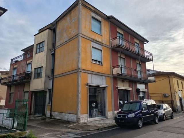Appartamento di mq. 105 a Terni, zona Ospedale