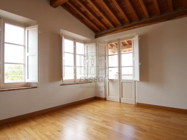 Appartamento di pregio a Centro storico, Lucca