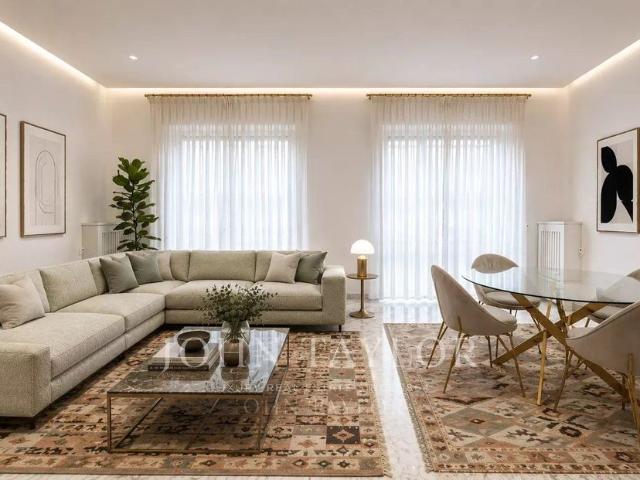 Appartamento di prestigio di 140 m² in vendita Milano, Italia