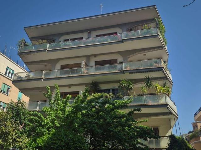 Appartamento di prestigio di 158 m² in vendita Via Bradano, 28, Roma, Lazio