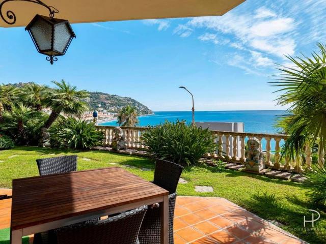Appartamento di prestigio di 174 m² in vendita Via Aurelia Ponente, 30, Ospedaletti, Imperia, Liguria
