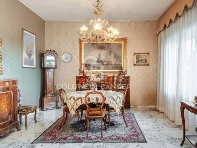 Appartamento di prestigio di 180 m² in vendita Via Giovanni Arrivabene, Roma, Lazio
