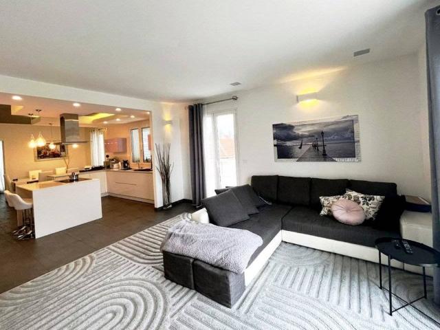 Appartamento di prestigio di 180 m² in vendita Viale Mogadiscio, Riccione, Rimini, Emilia Romagna