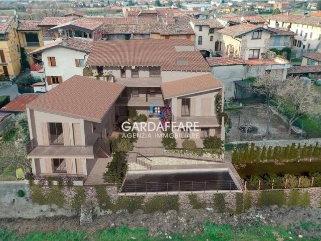 Appartamento di prestigio di 184 m² in vendita Manerba del Garda, Lombardia