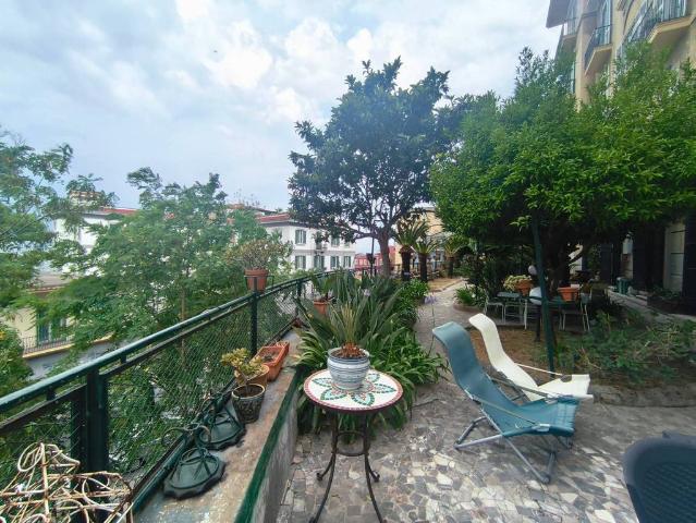 Appartamento di prestigio di 190 m² in vendita Napoli, Italia