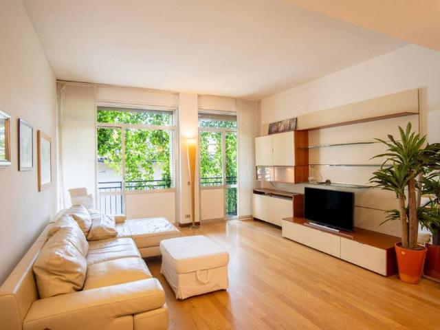Appartamento di prestigio di 100 m² in vendita Via Francesco Melzi d'Eril, Milano, Lombardia